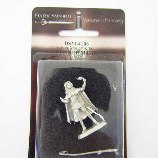 DSM4106 Female Mage Miniature Easley Masterworks