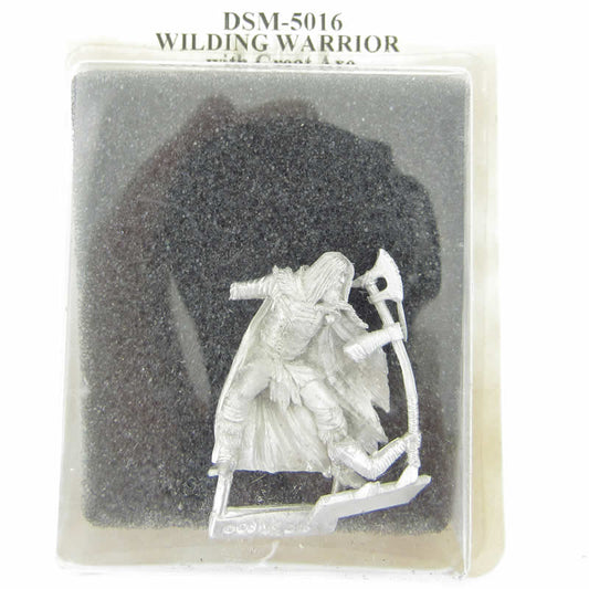 DSM5016 Wildling Warrior with Great Axe Miniature George R.R. Martin