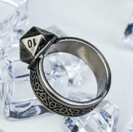 Dice Ring Silver Metal Triquetra – DND Convention & Cosplay Jewelry
