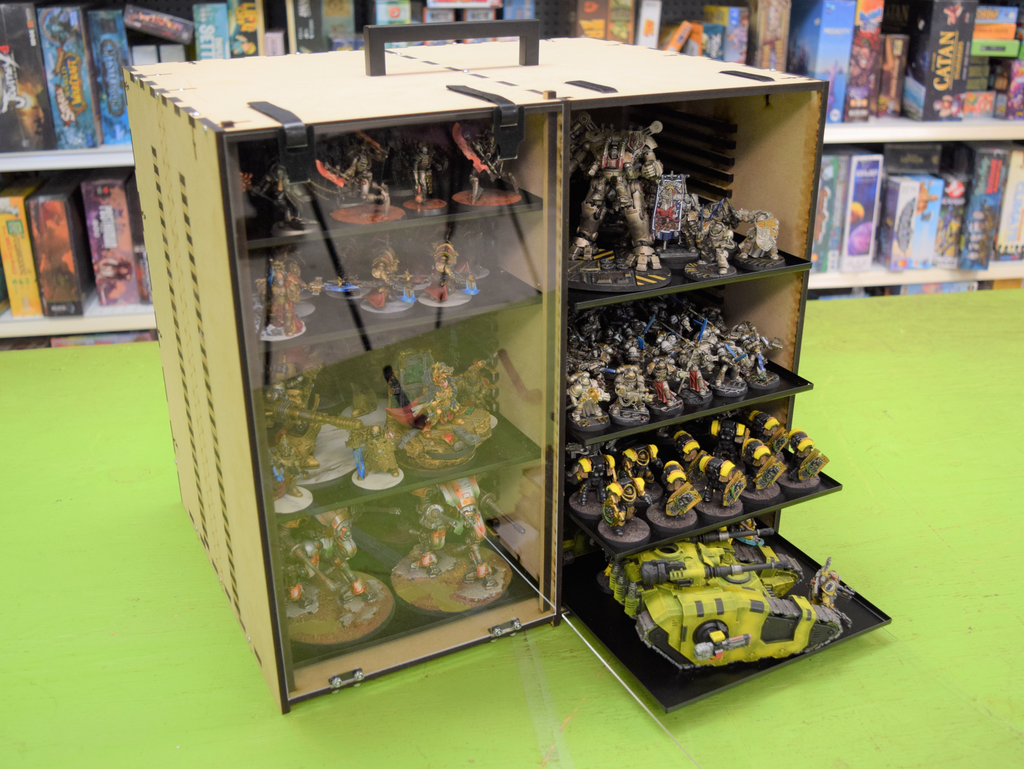 Organizer gioco da tavolo Gloomhaven (Spoiler free) - The Dicetroyers Organizer gioco da tavolo Gloomhaven (Spoiler free) - The Dicetroyers