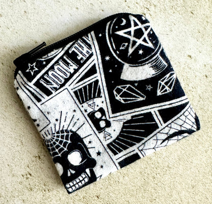 Pendulum Bag – Small Witchy Flannel Pouch for Runes, Crystals & Pendulums