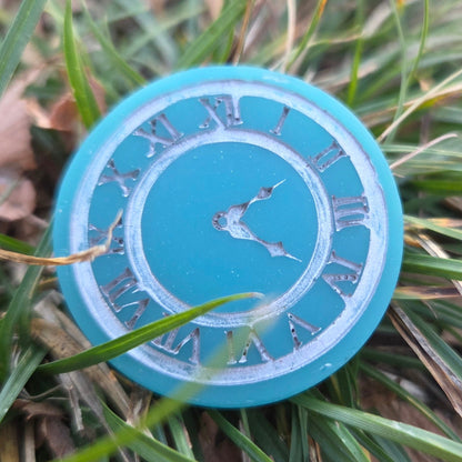'Biding Time' Individual Clock Gears Steampunk Handmade Resin D2 Gaming TTRPG Chance Flip