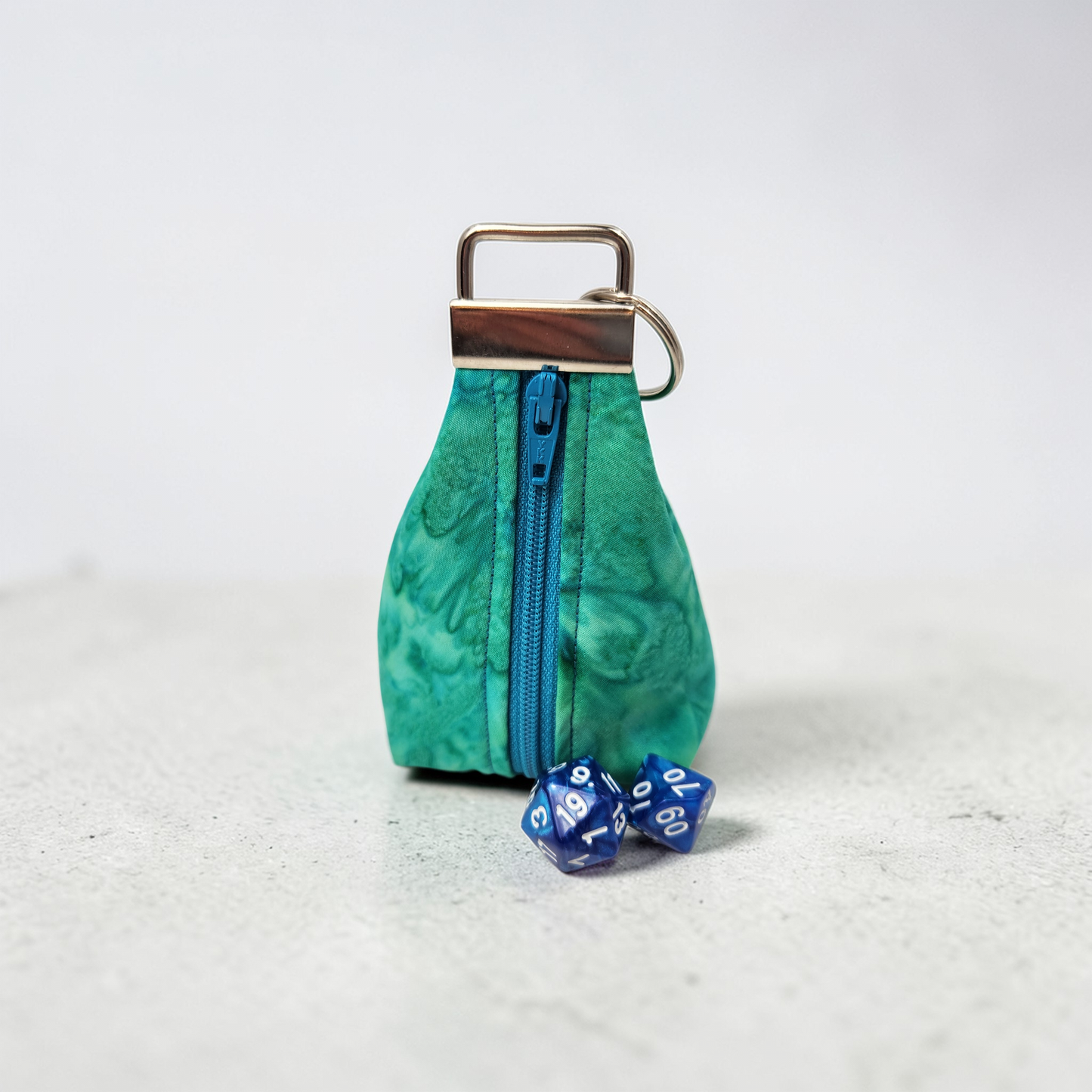 Keychain dice pouch, blue and green