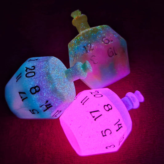 Potion Bottle D20 – Individual Handmade Resin Glow-in-the-Dark TTRPG Die