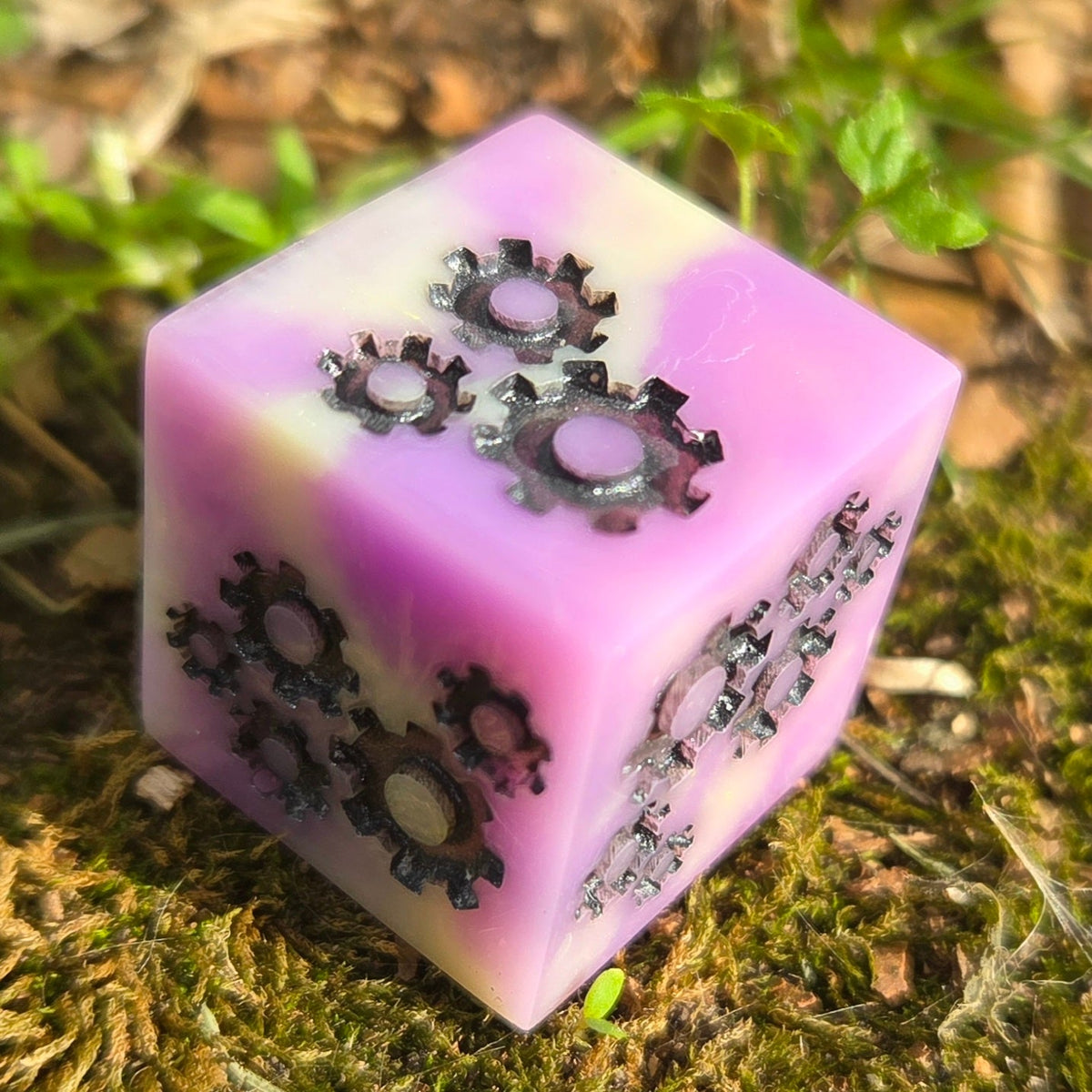 Grinding Gears - Handmade Steampunk Resin D6, Swirl & Frosted White Styles