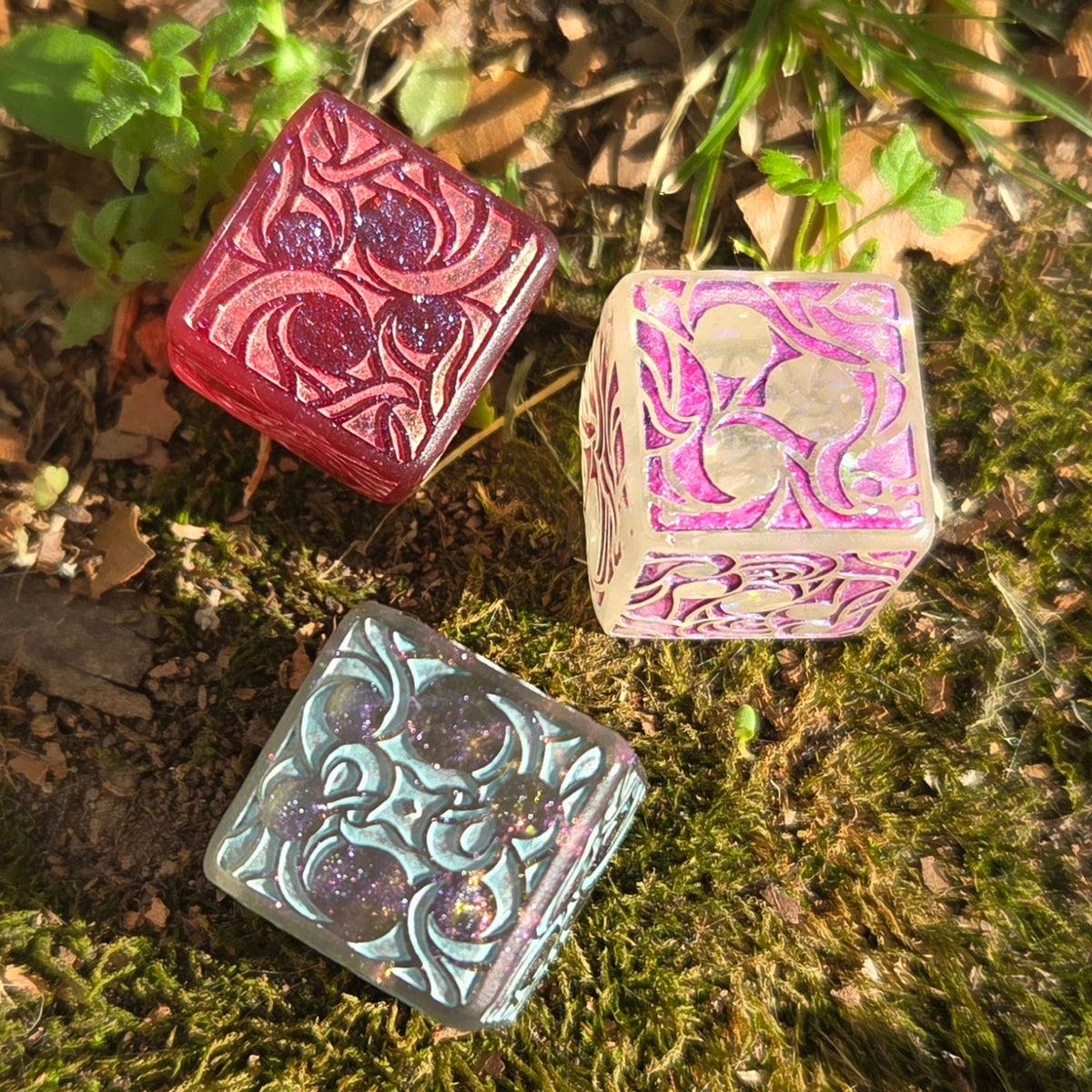 Making Waves - Handmade Hand-Painted Resin D6 with Wave Pips, Oversized