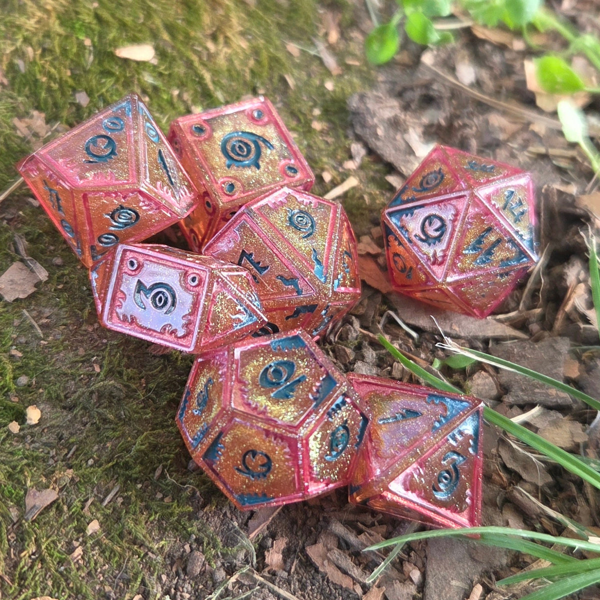Pharoah's Curse - Handmade Colorshifting Mimic Resin Dice Set, 7 Pieces