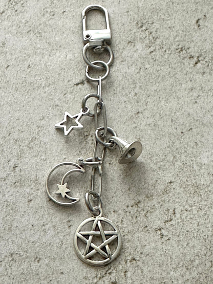 Witchy Bag Charm Keychain – Spooky Accessories for Witches, Goths & Halloween Lovers