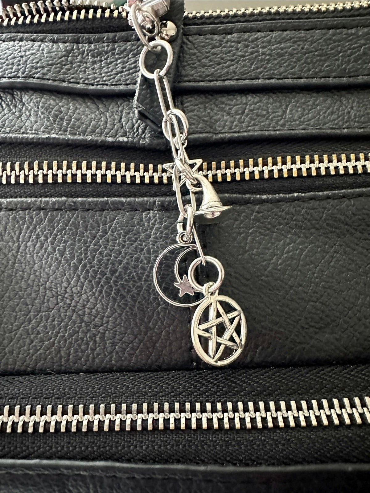 Witchy Bag Charm Keychain – Spooky Accessories for Witches, Goths & Halloween Lovers