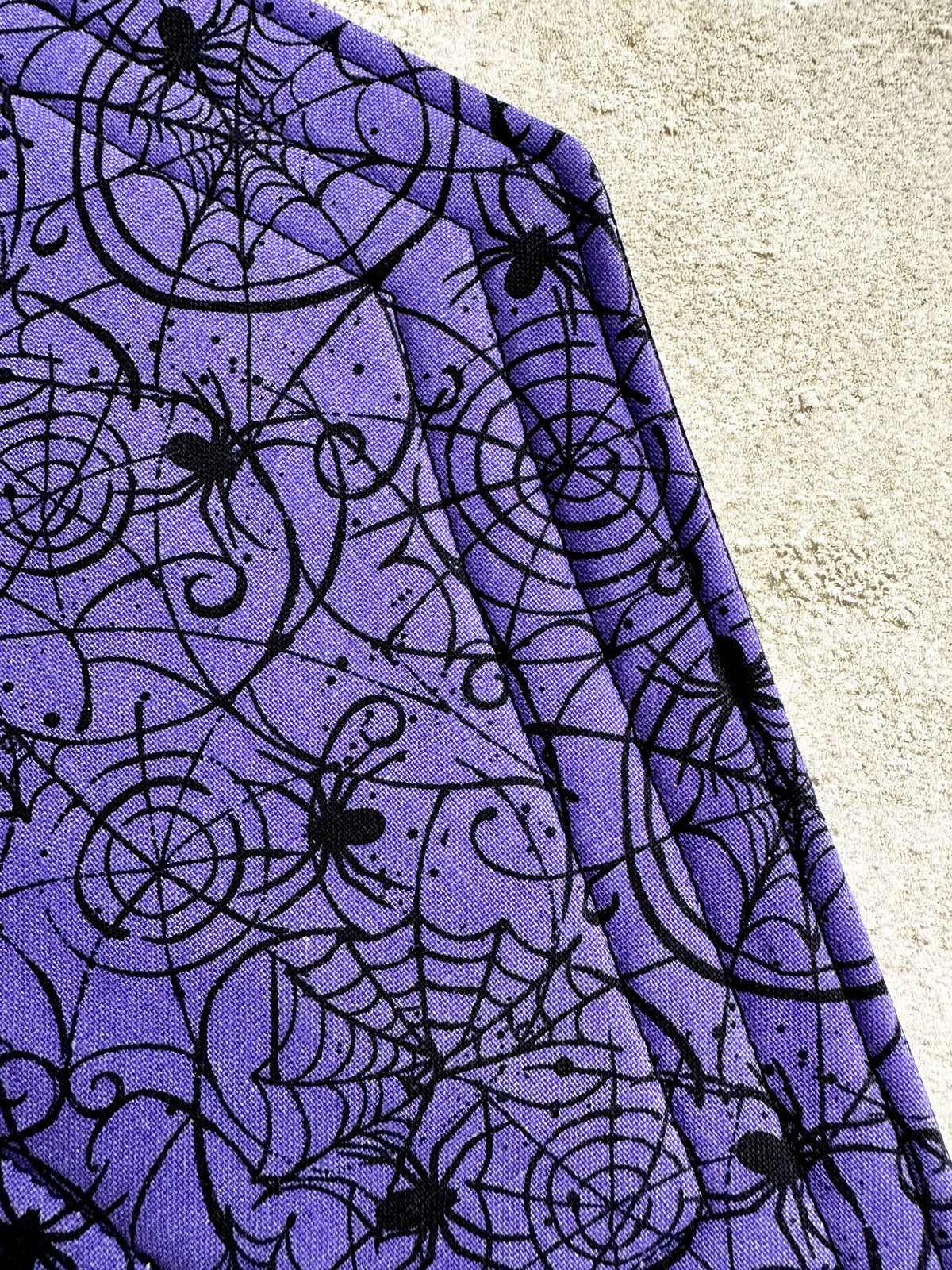 Spiderweb Coffin Mug Rug – Quilted Halloween Coffee Coaster for Horror Fans