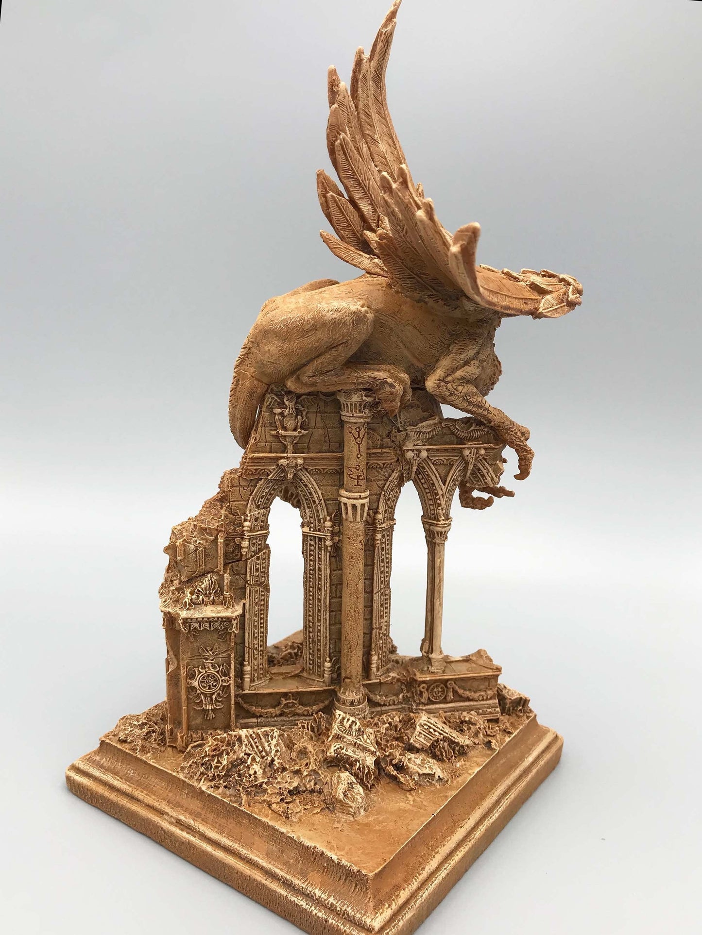 Griffin Statue, Hand Painted Resin Sculpture | Mythical Creature Figurine | Unique Legendary Guardian Spirit Figurine. Fantasy Art Decor
