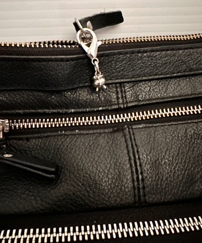 Mini Cauldron Keychain Charm – Witchy Zipper Pull Bag Charm for Witches & Halloween Lovers