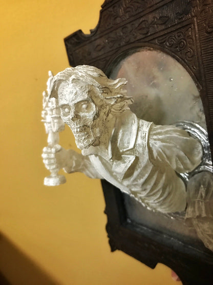 Gentleman Ghost in the Mirror,  Ghoul Version