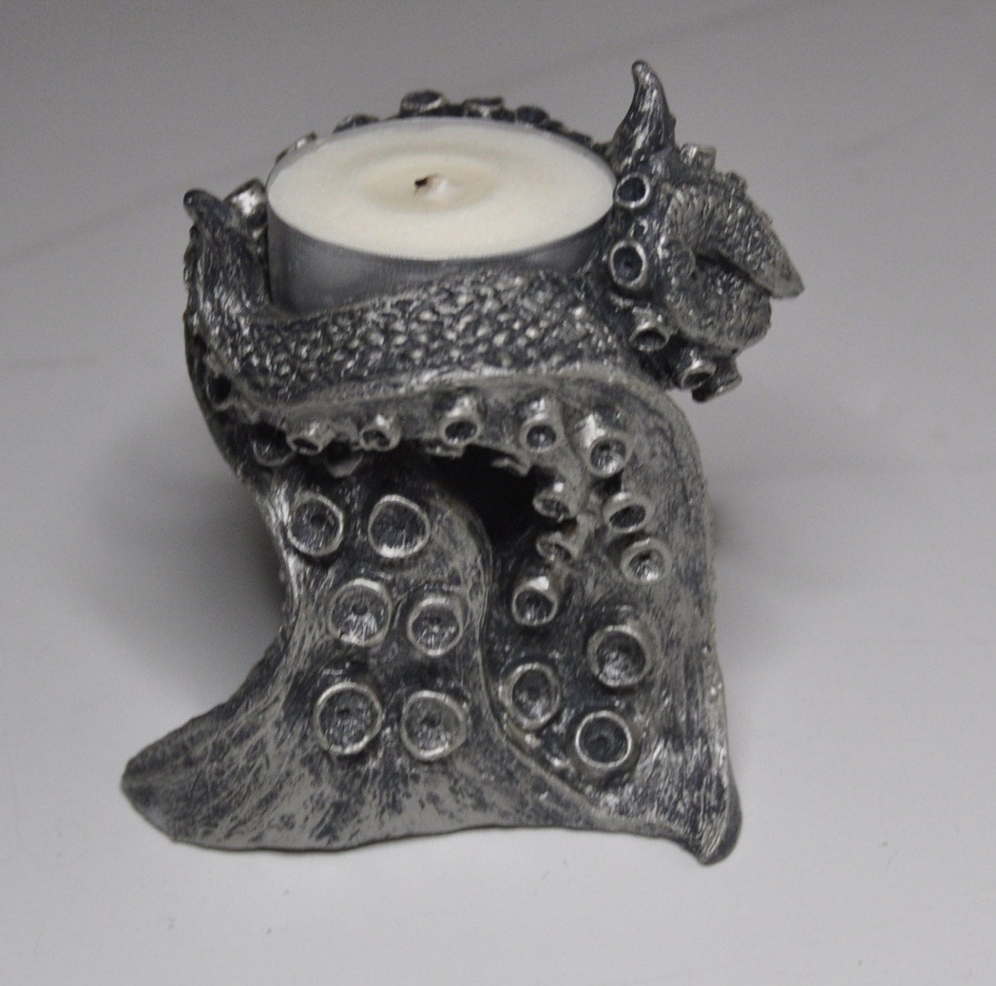 Kraken Tentacles Tea Light Holder, Hand Sculpted Resin Sculpture | Lovecraftian Tentacle Tea Light for Nautical Gift and Gothic Home Decor