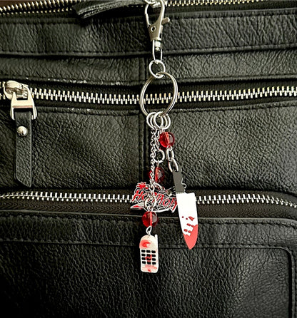 90s Slasher Keychain – Retro Horror Movie Bag Charm for Horror Fans & Final Girls