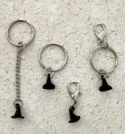 Black Witch Hat Keychain Charm – Witchy Zipper Pull Bag Charm for Witches & Halloween