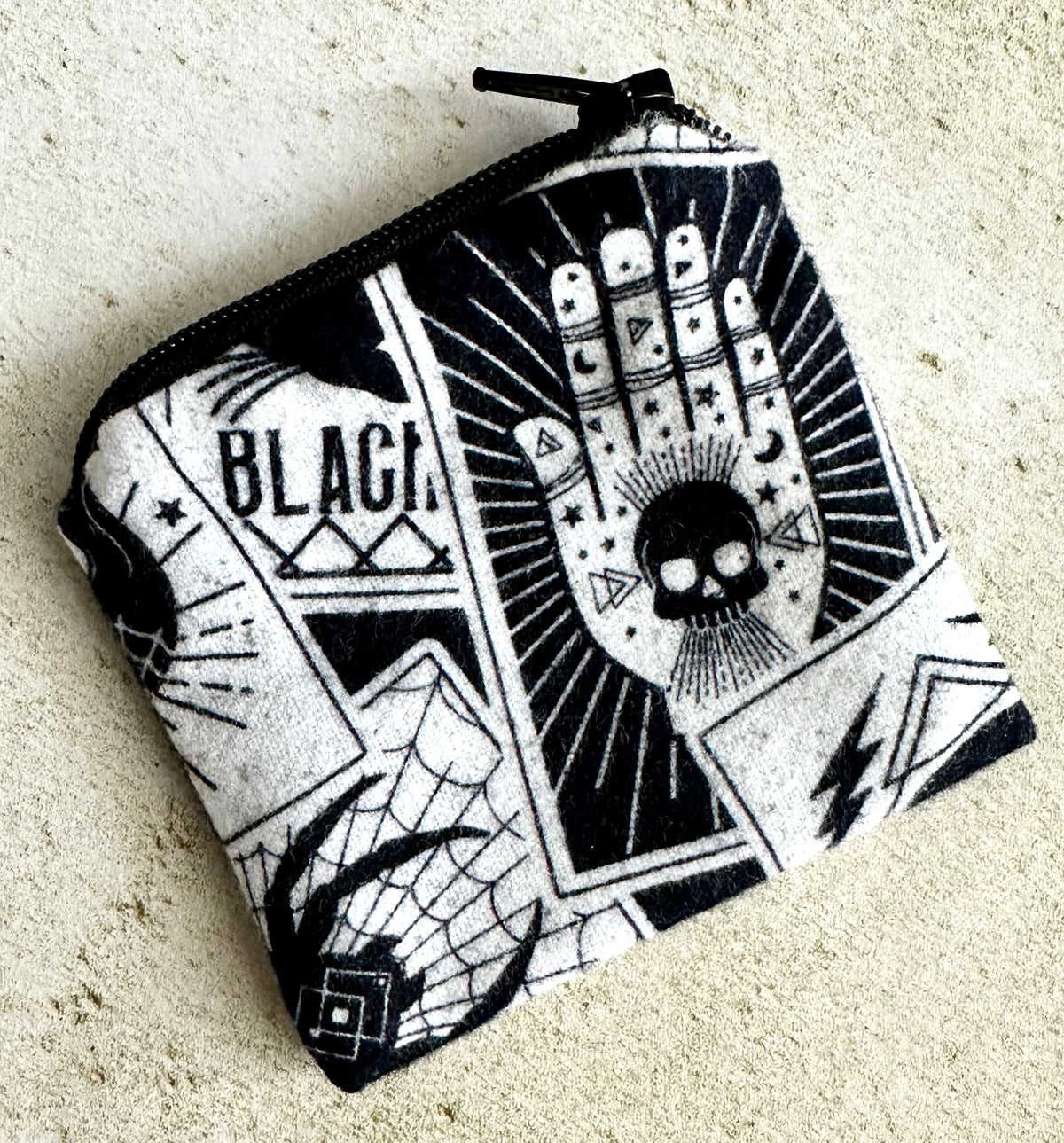 Pendulum Bag – Small Witchy Flannel Pouch for Runes, Crystals & Pendulums