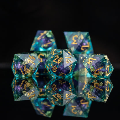 Siren's Treasure Liquid Core Dice Set – 7-Piece Polyhedral RPG Dice