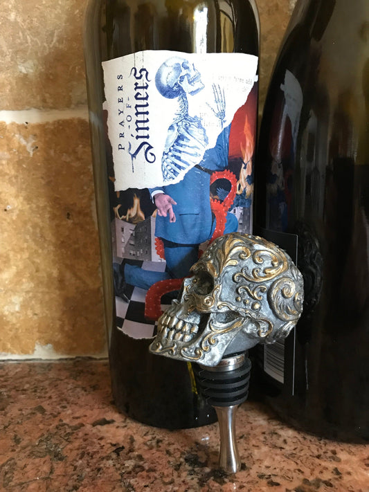 Ornate Skull Winestopper