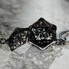 Multicolor Metal Hollow D20 Dice Necklace、Keychain + Mini DND Dice Set