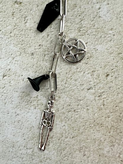 Spooky Horror Bag Charm Keychain – Silver & Black Coffin, Pentacle, Witch Hat & Skeleton