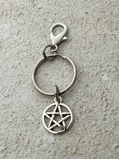 Pentacle Keychain Charm – Witchy Zipper Pull Bag Charm for Witches & Pagans