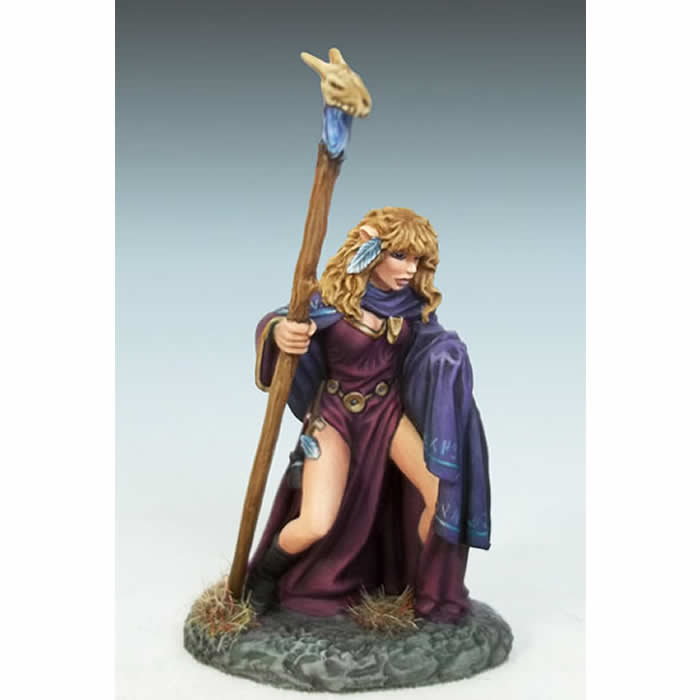 DSM1182 Female Elven Mage with Staff Miniature Elmore Masterwork