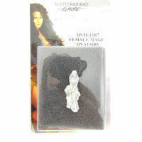 DSM1187 Female Mage On Stairs Miniature Elmore Masterworks