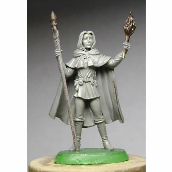 DSM4106 Female Mage Miniature Easley Masterworks