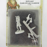 DSM4643 Dark Dwarf Warrior with Axe Miniature Diterlizzi Masterworks