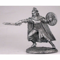 DSM5019 Wildling Spearwife with Short Sword Miniature George R.R. Martin