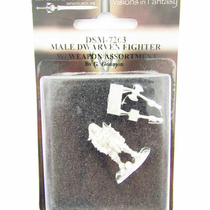 DSM7203 Male Swarven Fighter with Weapon Assortment Miniature