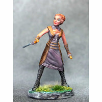 DSM7629 Female Dual Wield Rogue with Dagger Miniature Stephanie Law