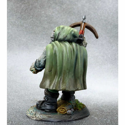 DSM8120 Tortoise Rogue with Hand Crossbow and Sword Miniature