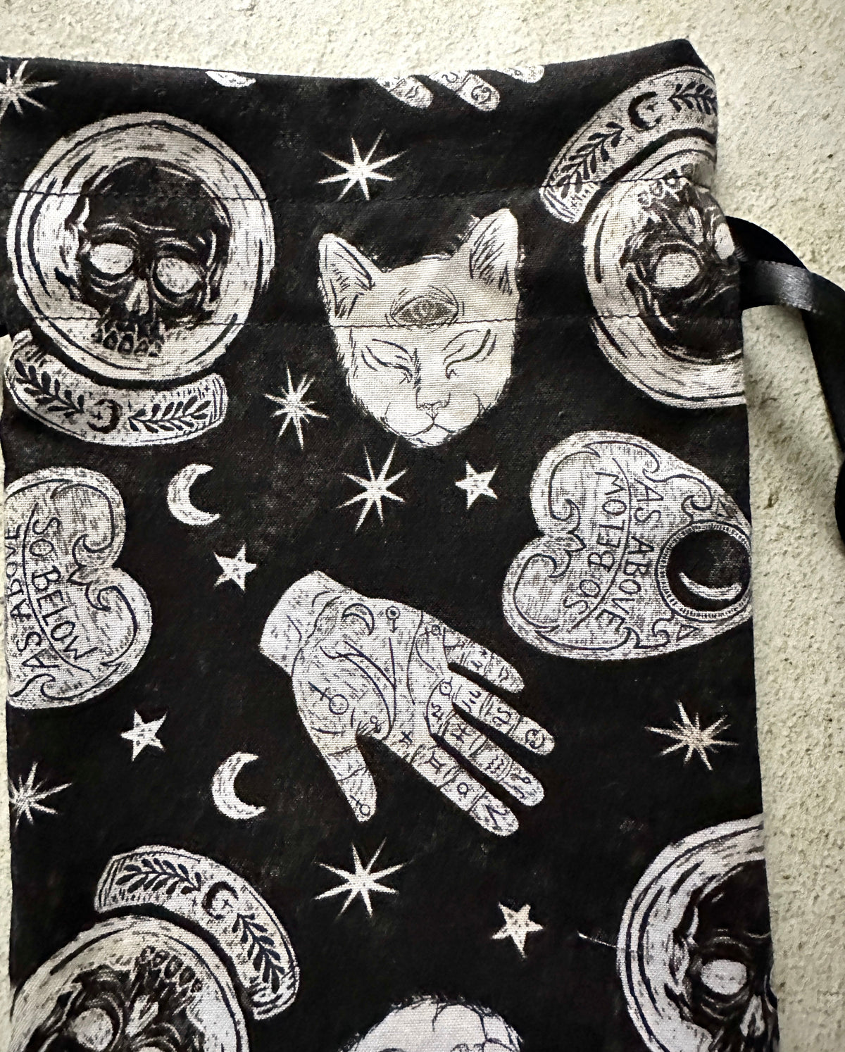 Witchy Tarot Card Drawstring Bag – Ouija Print Gift for Tarot Readers & Oracle Deck Lovers