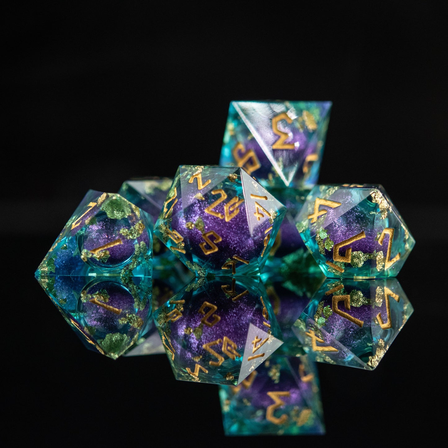 Siren's Treasure Liquid Core Dice Set – 7-Piece Polyhedral RPG Dice