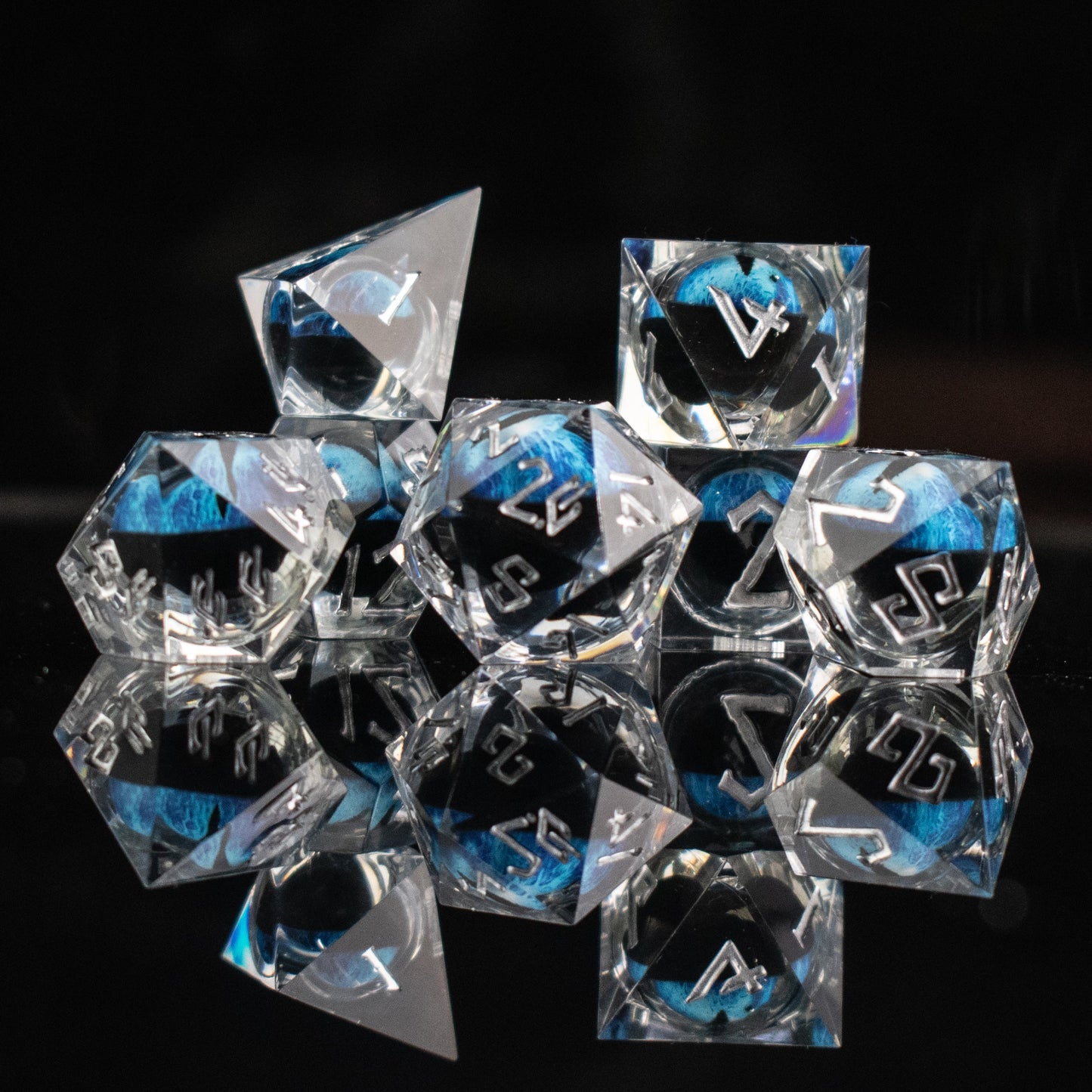 Legacy of Blue Eyes Liquid Core Dice Set – Silver Edition