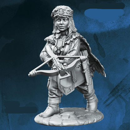 FLM28077 Dwarven Huntress Figure Kit 28mm Heroic Scale Miniature Unpainted