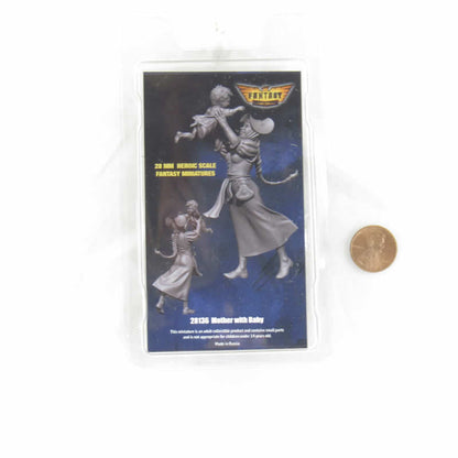 FLM28136 Mother with Baby Figure Kit 28mm Heroic Scale Miniature Unpainted