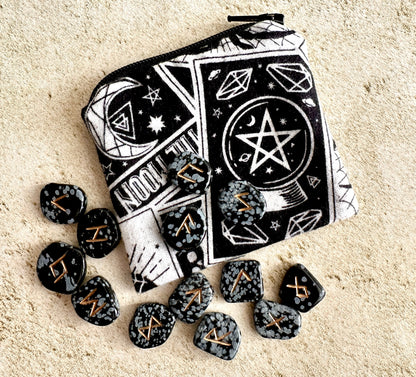 Pendulum Bag – Small Witchy Flannel Pouch for Runes, Crystals & Pendulums