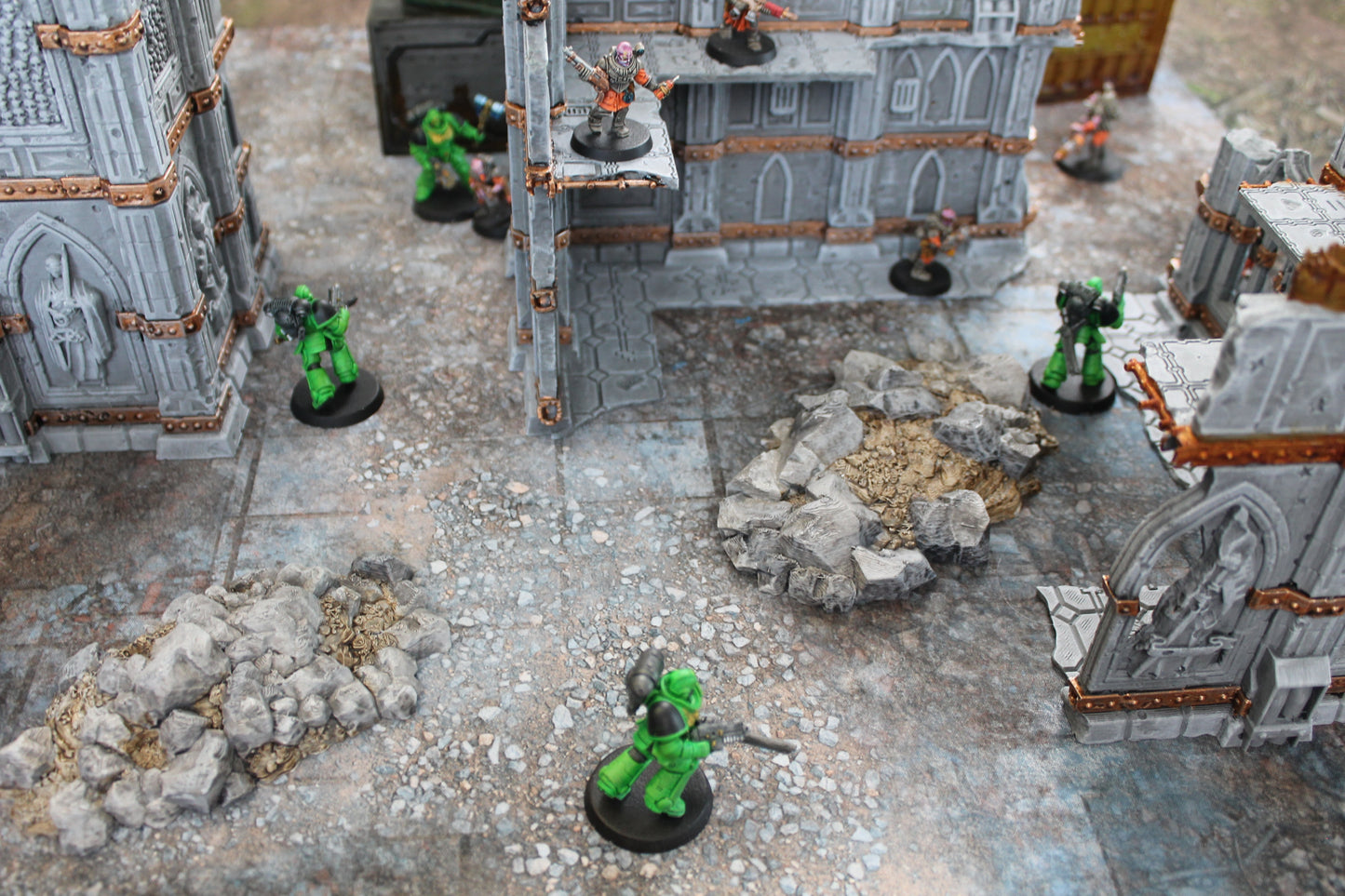 Urban Ruins Neoprene Battle Mat — Warhammer, 40K, AoS, Kill Team, MCP & More