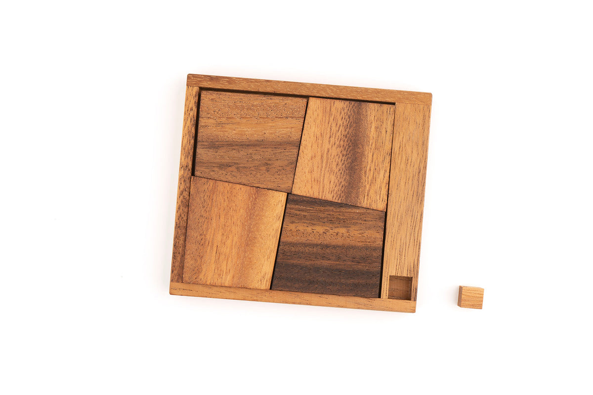 Impossible Square - No Fit Puzzle