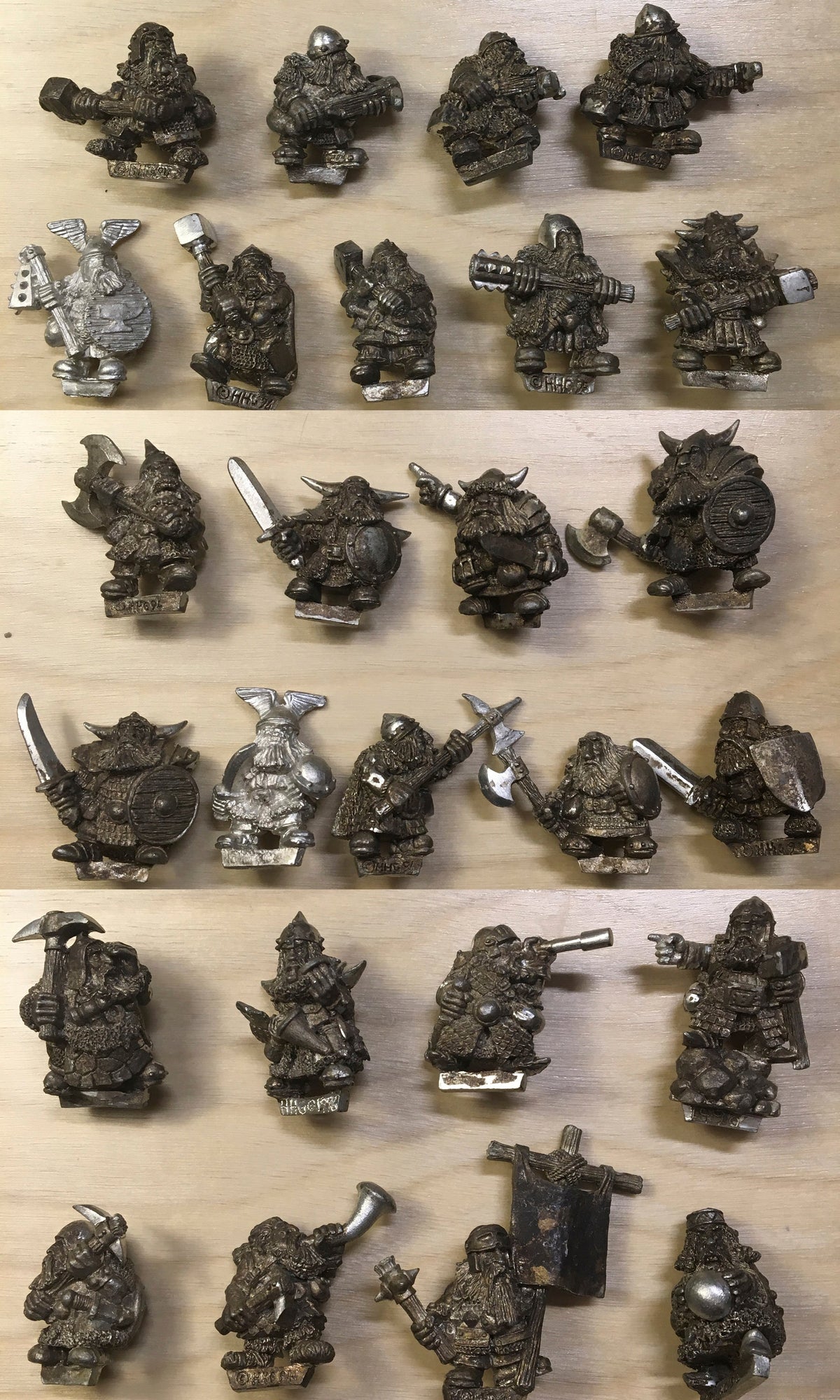 Heartbreaker Fantasy Armies - Kev Adams 26 Dwarf Army (resin)