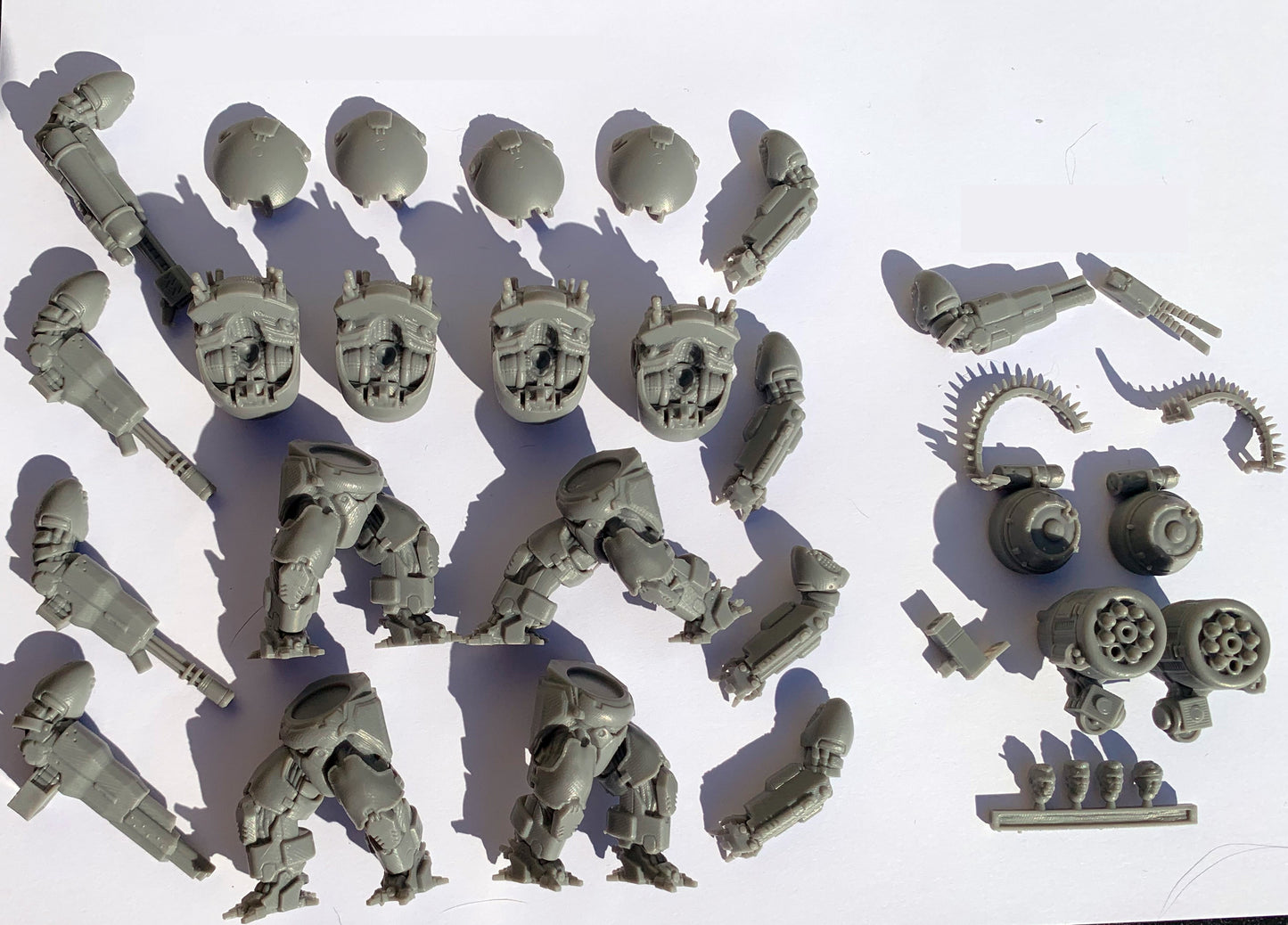 Sci-Fi Mech / Mecha Hardsuit 50mm Power Armor - Set of 4 with Multiple Accessories