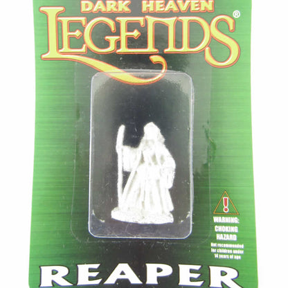RPR02035 Gwendalyn The Healer Miniature 25mm Heroic Scale