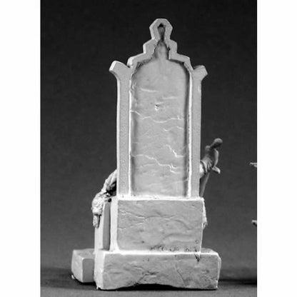 RPR02082 King Angus Stormhand Barbarian Miniature 25mm Heroic Scale