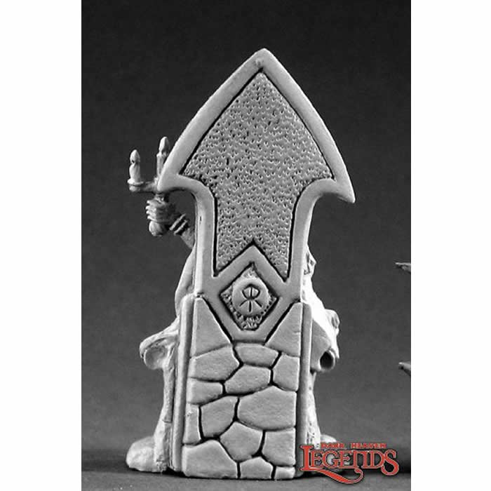 RPR02107 Siobhana Of Weissburg On Throne Miniature 25mm Heroic Scale