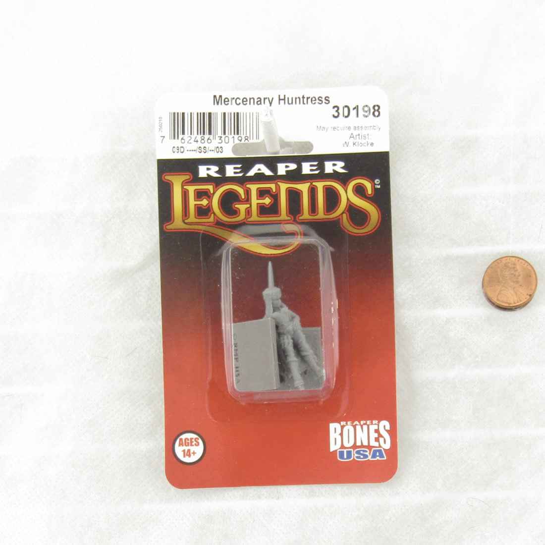 RPR30198 Mercenary Huntress Miniature Figure 25mm Heroic Scale Reaper Bones USA