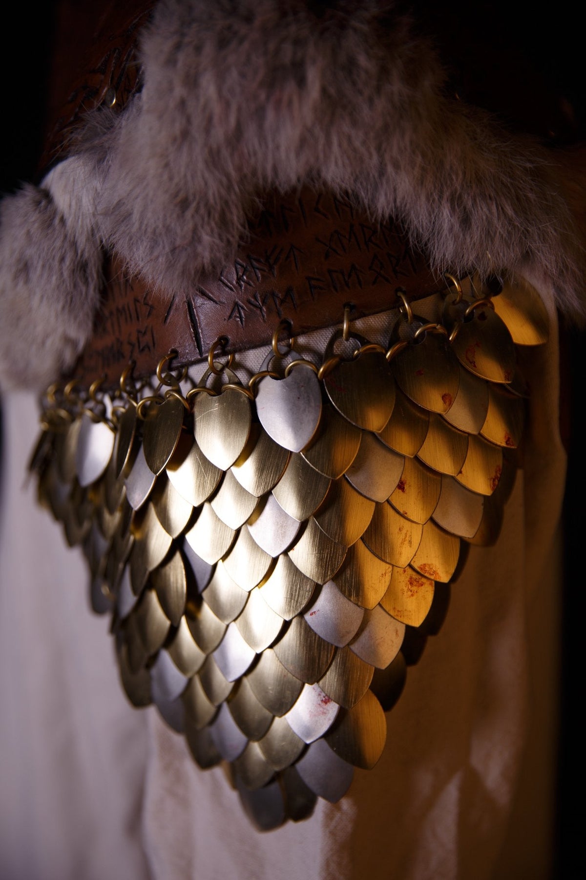 Aluminium Scales Shiny Gold