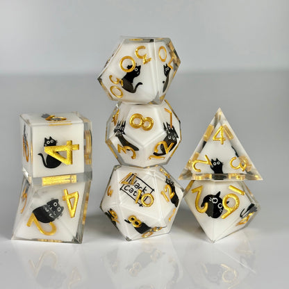 Snowy Neko Liquid Core RPG Dice Set - 7 Pieces